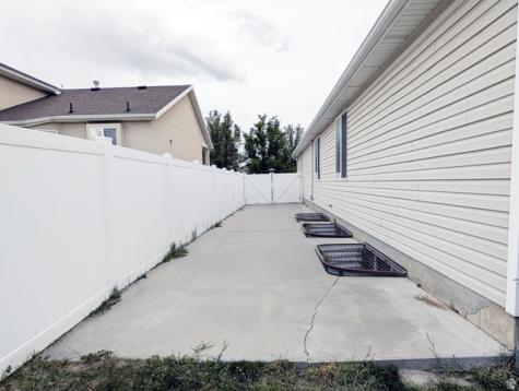 98 W Settlement Circle Midvale UT 84047