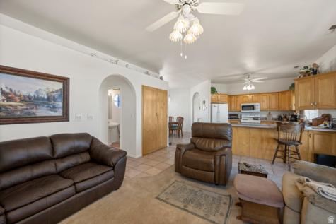 77 S 2000 E St. George UT 84790