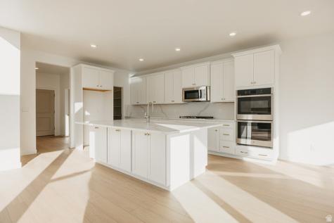 3008 N Kingbird Drive Eagle Mountain UT 84005
