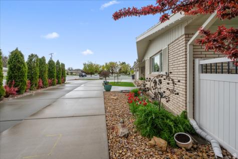 781 N 300 E Tremonton UT 84337