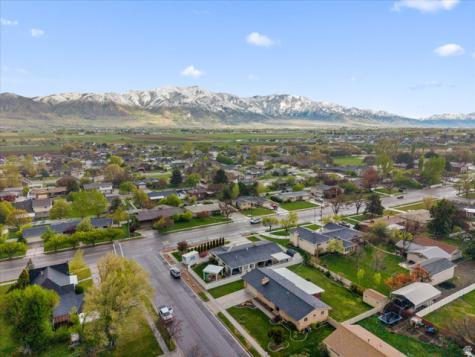 781 N 300 E Tremonton UT 84337