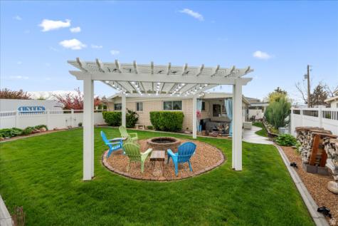 781 N 300 E Tremonton UT 84337