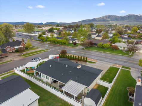 781 N 300 E Tremonton UT 84337