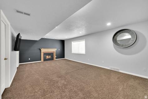 8450 S 865 E Sandy UT 84094