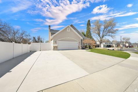 8450 S 865 E Sandy UT 84094