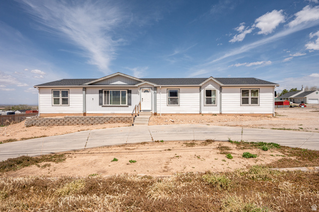 1637 E Midvalley Road Enoch UT 84721