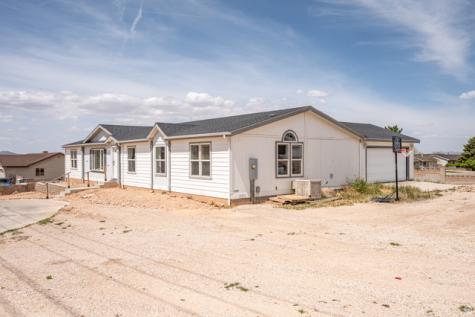 1637 E Midvalley Road Enoch UT 84721