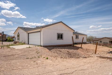1637 E Midvalley Road Enoch UT 84721