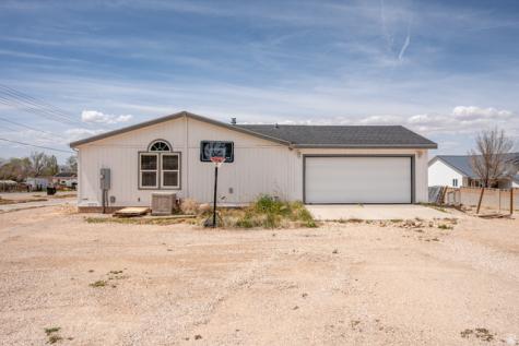 1637 E Midvalley Road Enoch UT 84721