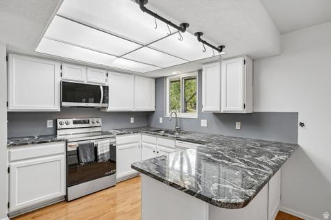 1027 E 625 N Ogden UT 84404