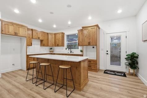 120 N 900 E Hyde Park UT 84318