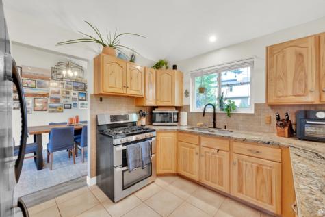 2098 E 10140 S Sandy UT 84092