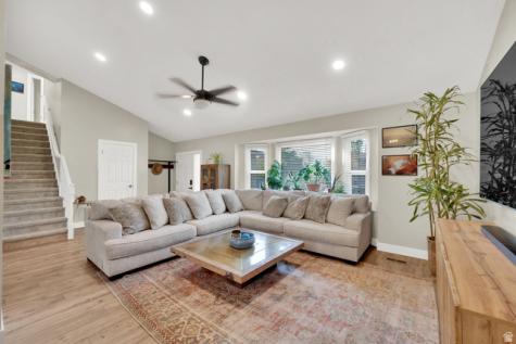 2098 E 10140 S Sandy UT 84092