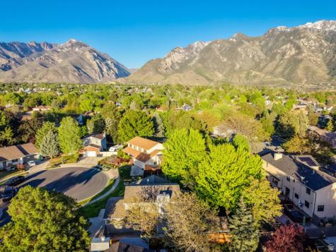 2098 E 10140 S Sandy UT 84092