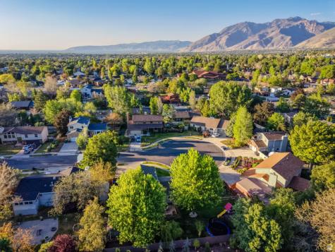 2098 E 10140 S Sandy UT 84092