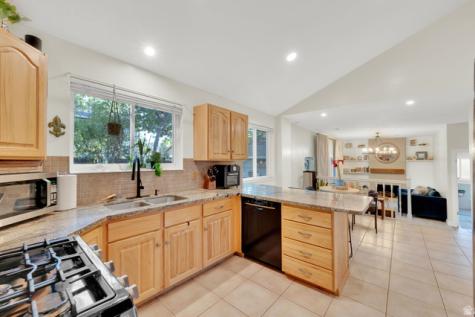2098 E 10140 S Sandy UT 84092