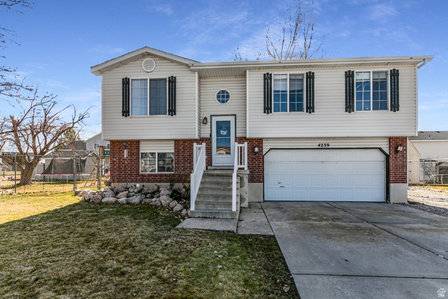4239 W 5325 S Roy UT 84067