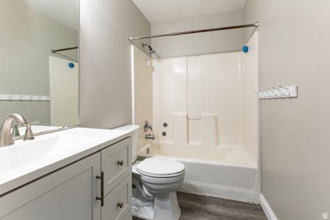 4239 W 5325 S Roy UT 84067
