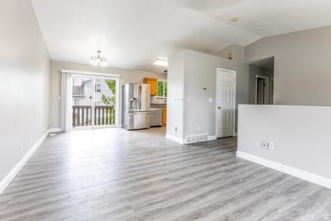 4239 W 5325 S Roy UT 84067