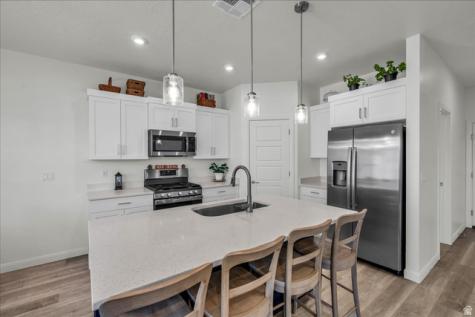 6034 S White Trails Drive St. George UT 84790