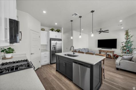 6034 S White Trails Drive St. George UT 84790