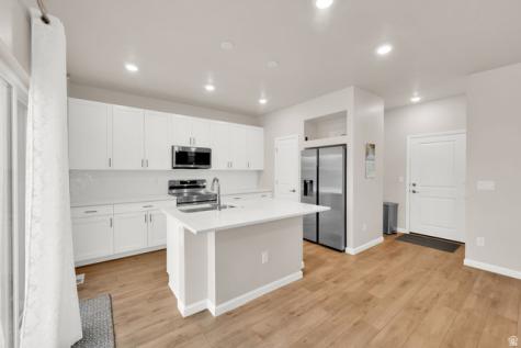 143 E Arcade Drive Saratoga Springs UT 84045