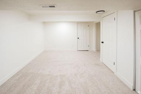 1012 W 2525 N Layton UT 84041