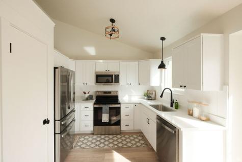 1012 W 2525 N Layton UT 84041