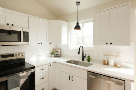 1012 W 2525 N Layton UT 84041