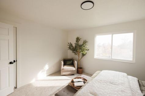 1012 W 2525 N Layton UT 84041
