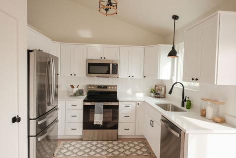1012 W 2525 N Layton UT 84041