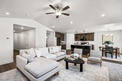 339 N 3250 W West Point UT 84015