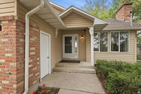 160 N 100 E Hyde Park UT 84318