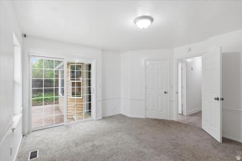 160 N 100 E Hyde Park UT 84318