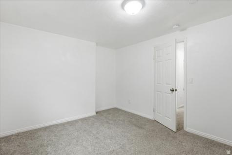 160 N 100 E Hyde Park UT 84318