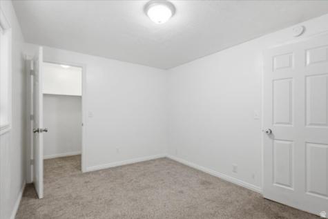 160 N 100 E Hyde Park UT 84318