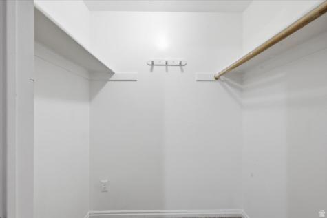 160 N 100 E Hyde Park UT 84318