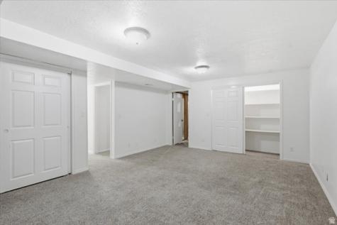 160 N 100 E Hyde Park UT 84318