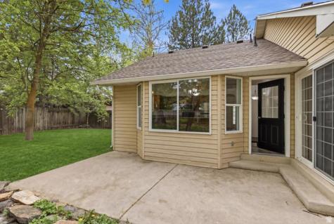 160 N 100 E Hyde Park UT 84318