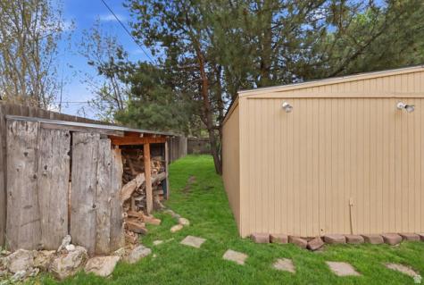 160 N 100 E Hyde Park UT 84318