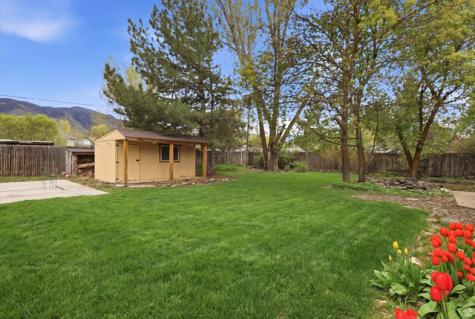 160 N 100 E Hyde Park UT 84318