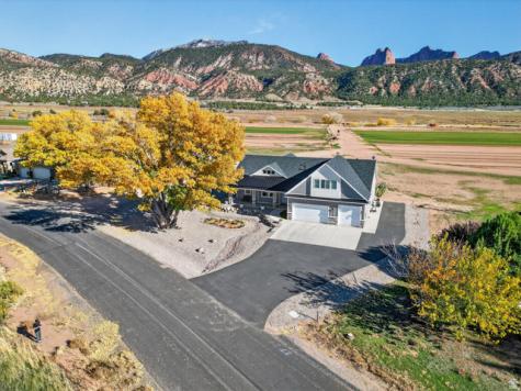401 S 3430 E New Harmony UT 84757