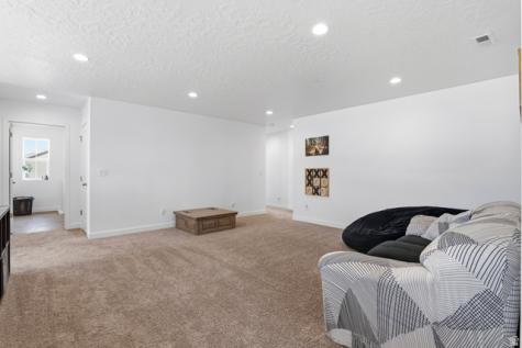 1208 E Coachline Way N Eagle Mountain UT 84005
