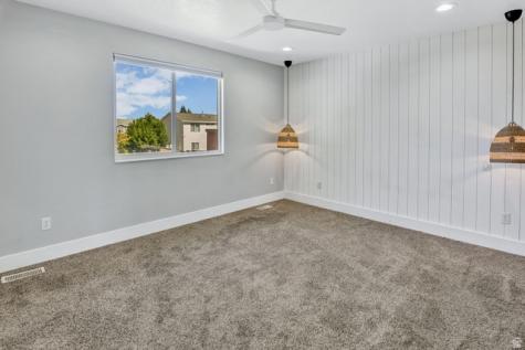 5467 S 4125 W Roy UT 84067
