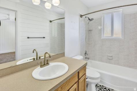 5467 S 4125 W Roy UT 84067
