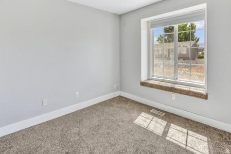 5467 S 4125 W Roy UT 84067