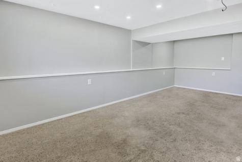 5467 S 4125 W Roy UT 84067