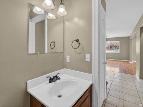 355 N 1100 E Hyde Park UT 84318
