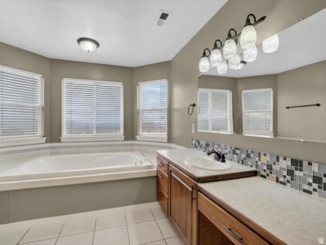 355 N 1100 E Hyde Park UT 84318