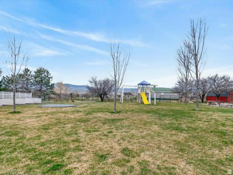 355 N 1100 E Hyde Park UT 84318